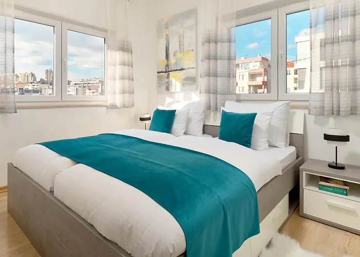 Flower Apartment Split